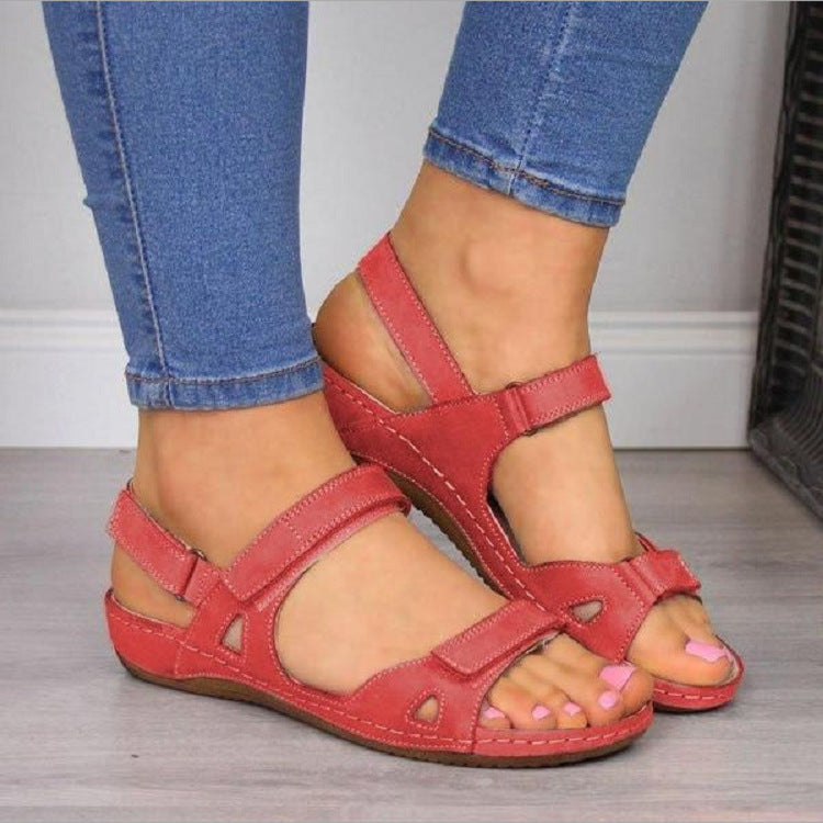 🔥✨【35-43】Dámske sandále 2025 z mäkkej kože 👡 Maximálne pohodlie|Nízka podrážka, ideálne na každodenné nosenie 💃