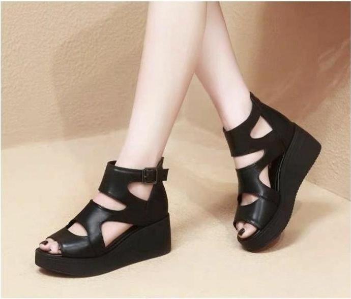 👡🔥【Reducere Limitată】✨【35-40】Sandale damă 2025 din piele moale tip „gura de pește” – Confort & stil estival 💃