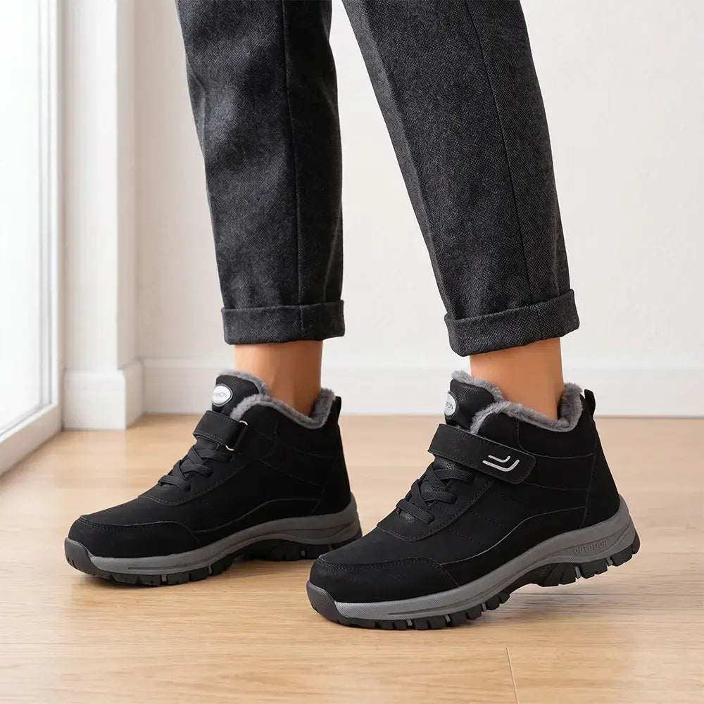 ✨【36-44】Zimske čizme većih brojeva, podstavljene flisom, s debelim potplatom u stilu Martens