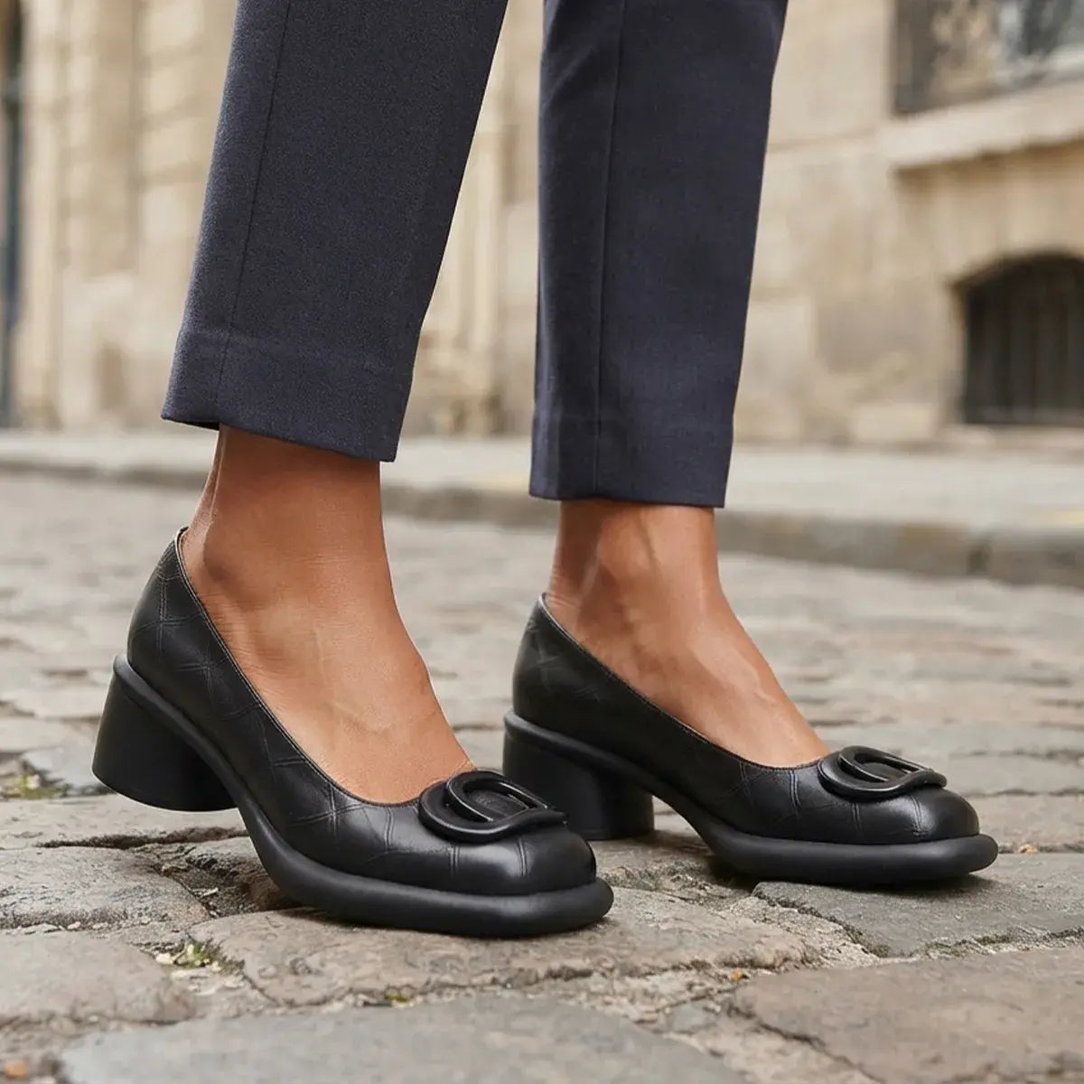 👠【35-40】2026 nowe 5CM uniwersalne modne miękkie podeszwy retro grube obcasy okrągłe palce skórzane buty