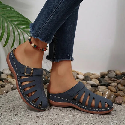 👡 Letnie klapki z naturalnej skóry bydlęcej – ażurowy design z zapięciem na rzep, anatomiczna podeszwa zmniejszająca zmęczenie, 5 kolorów, rozmiary 36–43 ☀️✨