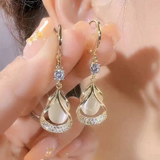 💎【Cumpără 1️⃣ primești 1️⃣ gratis】Cercei cu diamante eleganți și rafinați ✨ Accesoriu de lux pentru orice ocazie
