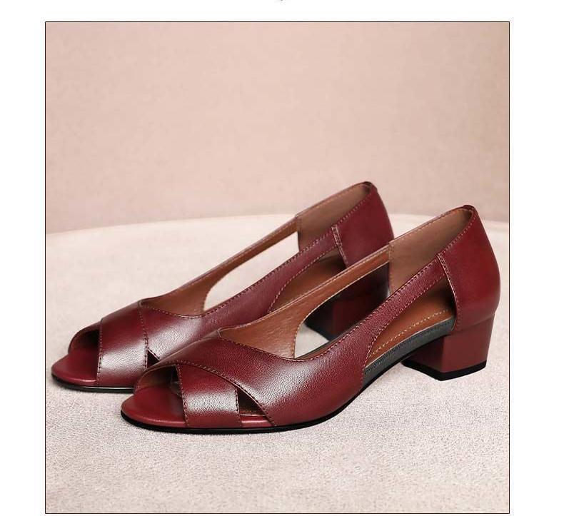 🔥👡【50% SLEVA】【35–40】2025 Nové kožené sandály s měkkou podrážkou – protiskluzové, pohodlné a stylové ✨