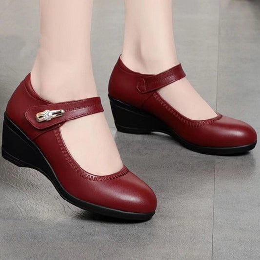 🔥👡【35-41】Νέα άνετα δερμάτινα παπούτσια με τακούνι σφήνας · Μαλακή σόλα & αντιολισθητικός σχεδιασμός