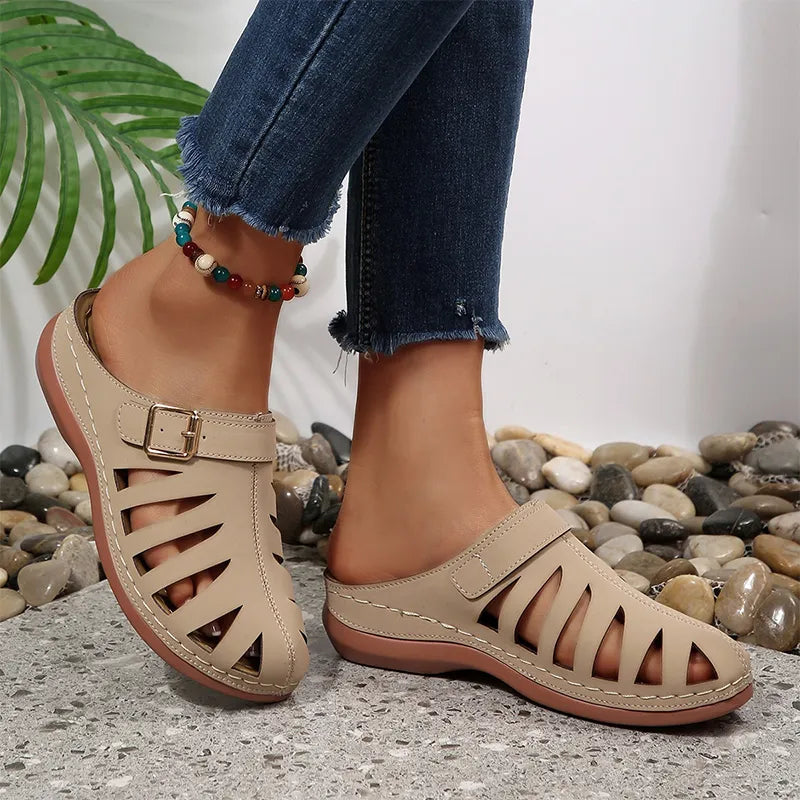 👡 Letné šľapky z pravej hovädzej kože – perforovaný dizajn so zapínaním na suchý zips, anatomická podrážka znižujúca únavu, 5 farieb, veľkosti 36–43 ☀️✨