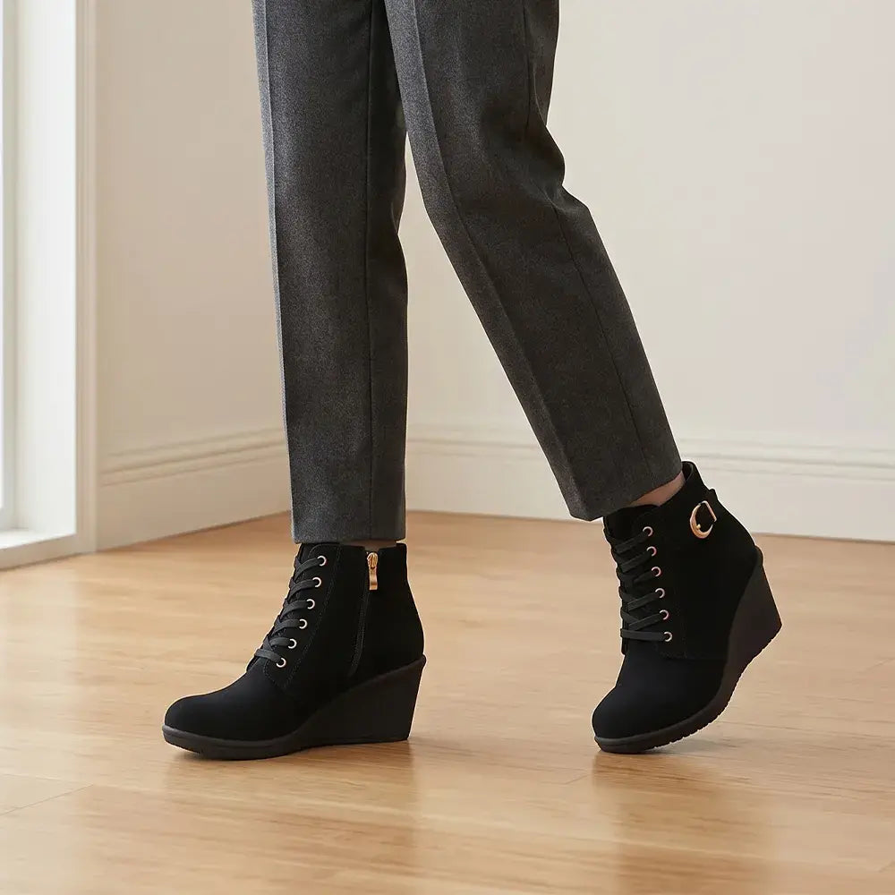 【35-42】👢 Damskie zimowe botki na koturnie – stylowy i stabilny wybór na chłodne dni