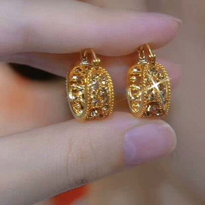 🔥【2 páry】【Doprava zdarma】Elegantní zlaté náušnice s třpytivými diamanty