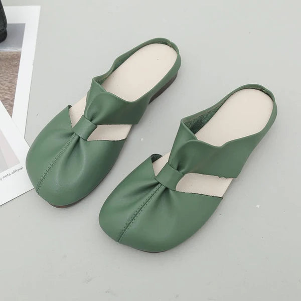 👡【Ultra miękkie】【Tak wygodne, że nie będziesz chciała ich zdjąć!】Modne, wygodne i przewiewne damskie klapki na płaskiej podeszwie.