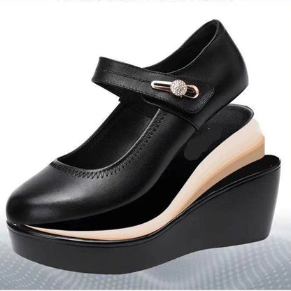 🔥👡【35-41】Νέα άνετα δερμάτινα παπούτσια με τακούνι σφήνας · Μαλακή σόλα & αντιολισθητικός σχεδιασμός