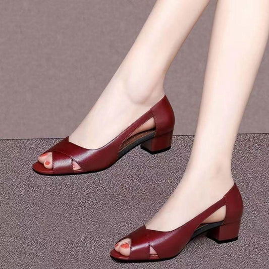 👠✨【Limitovaná zľava】2025 Nové kožené sandále s hrubým podpätkom, mäkkou podrážkou a protišmykovým dizajnom – elegantné a módne 💃🔥