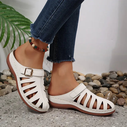 👡 Letnie klapki z naturalnej skóry bydlęcej – ażurowy design z zapięciem na rzep, anatomiczna podeszwa zmniejszająca zmęczenie, 5 kolorów, rozmiary 36–43 ☀️✨