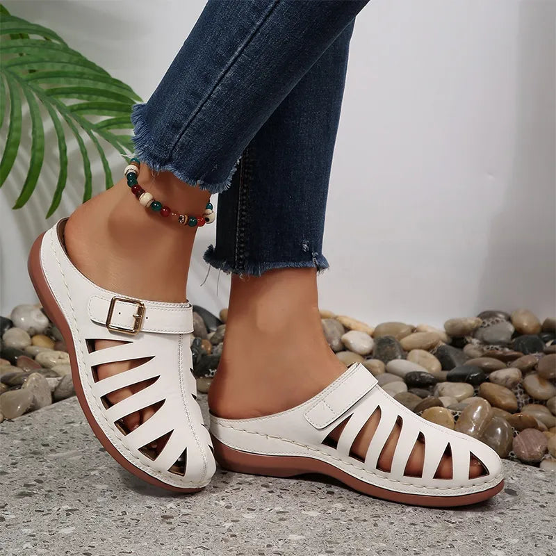 👡 Letné šľapky z pravej hovädzej kože – perforovaný dizajn so zapínaním na suchý zips, anatomická podrážka znižujúca únavu, 5 farieb, veľkosti 36–43 ☀️✨