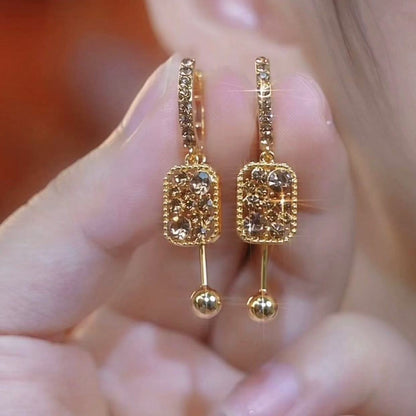 🔥【2 páry】【Doprava zdarma】Elegantní zlaté náušnice s třpytivými diamanty