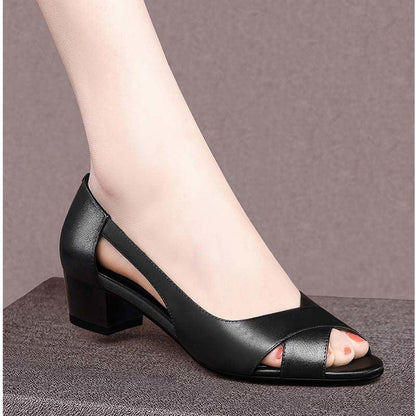 👠✨【Limitovaná zľava】2025 Nové kožené sandále s hrubým podpätkom, mäkkou podrážkou a protišmykovým dizajnom – elegantné a módne 💃🔥