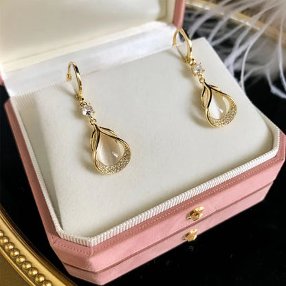 💎【Cumpără 1️⃣ primești 1️⃣ gratis】Cercei cu diamante eleganți și rafinați ✨ Accesoriu de lux pentru orice ocazie