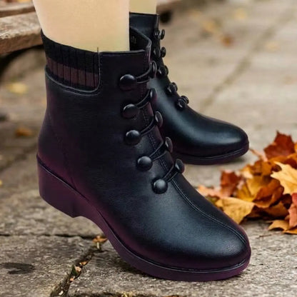 💟【40% ZNIŻKI】👢【35-41】2026 Jesienne i zimowe modne damskie kozaki z miękkiej skóry i skośnym obcasem