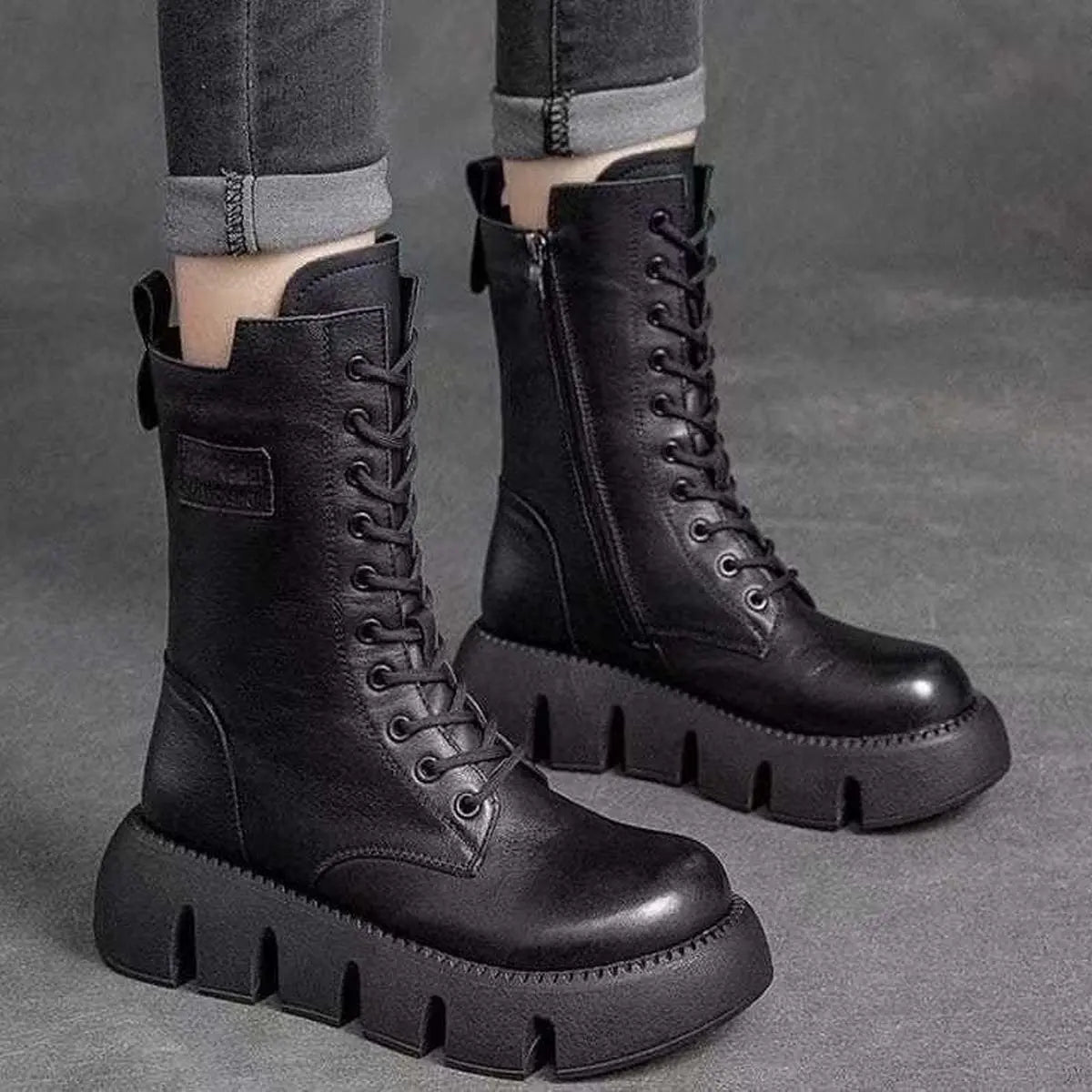 👢Oferta ograniczona: 42% zniżki 🔥【35-40】Nowe damskie wysokiej jakości, ręcznie robione, miękkie skórzane botki na jesień-zimę, martensy